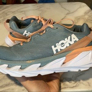 Hoka Elevon 2